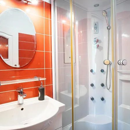 Lesny Dworek * 达尔沃沃