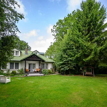 Lesny Dworek Farm stay *