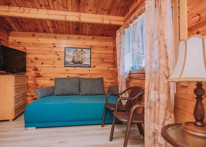 Lesny Dworek Feriegård Darłowo